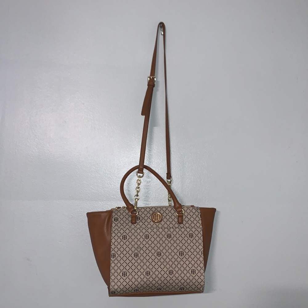 Tommy Hilfiger crossbody bag
